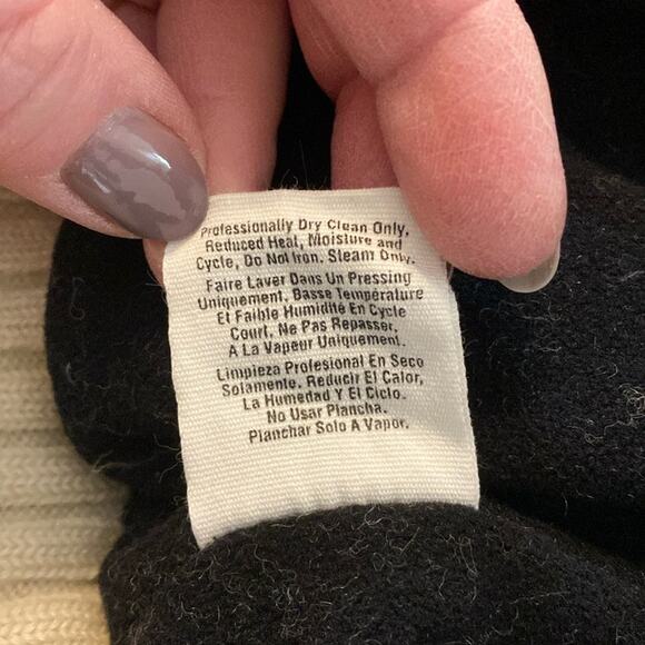 DKNY Cream Puffer Down Vest with Detachable Fox Fur Trimmed Hood Size Large - Picture 5 of 10